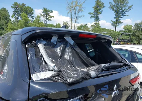 2024 Mitsubishi Outlander Es 2.5 S-Awc z USA, uszkodzony, nr VIN JA4J4UA80RZ072176